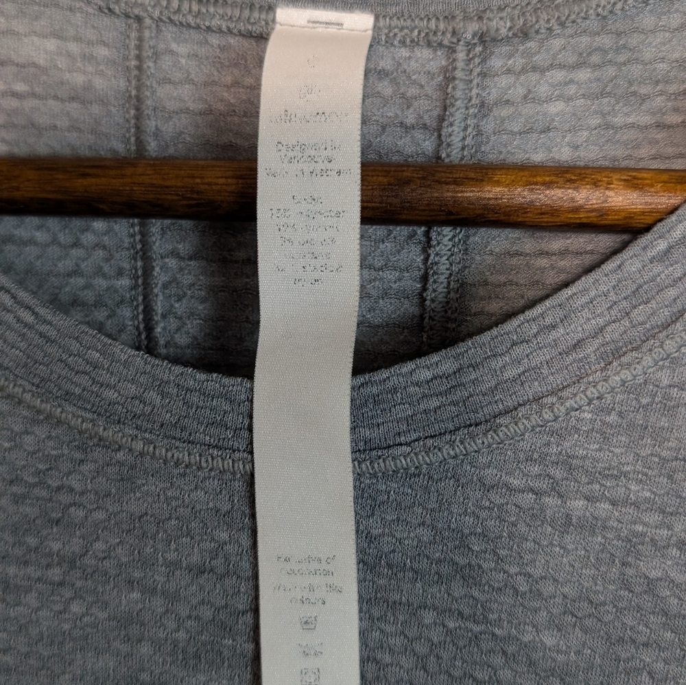Lululemon Long Distance Heather Gray Short Sleeve Tee Shirt Size 0 - Picture 6 of 10